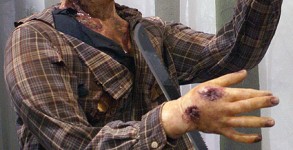 shot-show-2012-the-walking-dead-gerber-booth-zombie shot-show-2012-the-walking-dead-gerber-booth-zombie