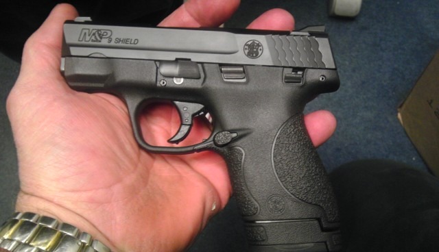 S&W-M&P-Shield-Single-Stack-Pistol S&W-M&P-Shield-Single-Stack-Pistol